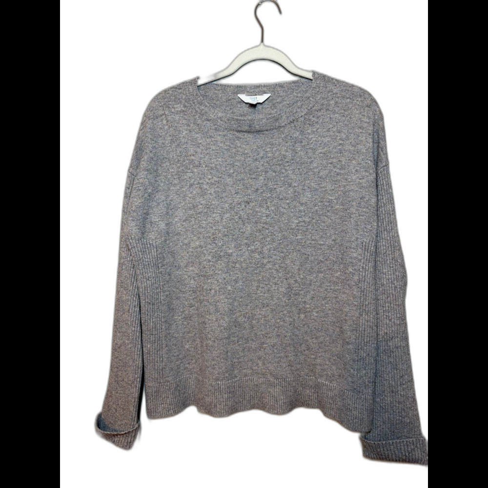 Women's Gray Knit Crewneck Sweater